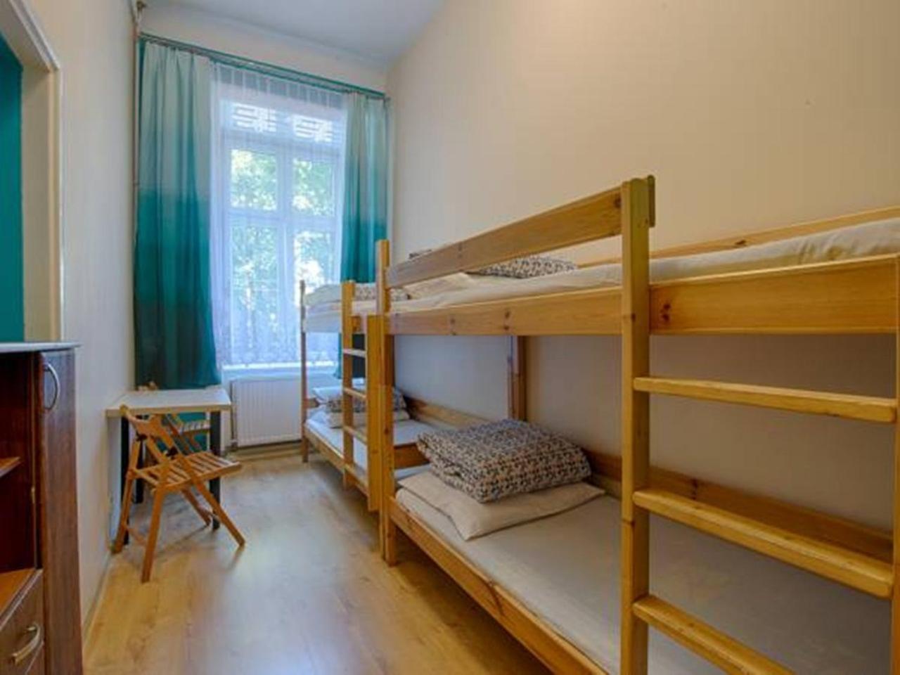 Euro Hostel Krasków Exteriör bild